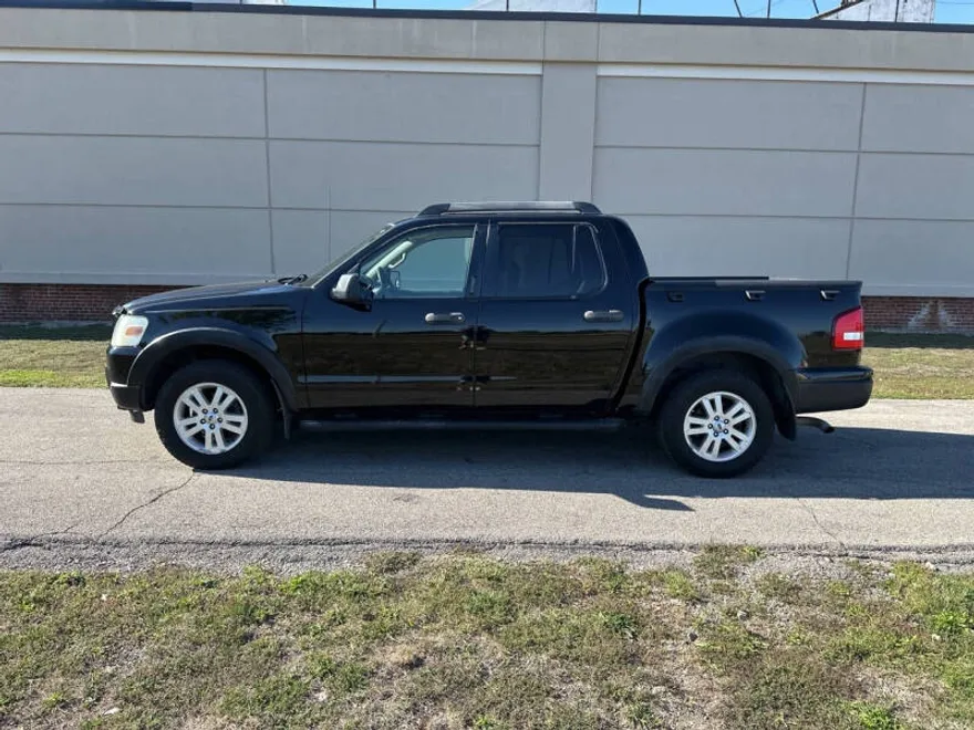 2008 Ford Explorer Sport Trac XLT photo 1