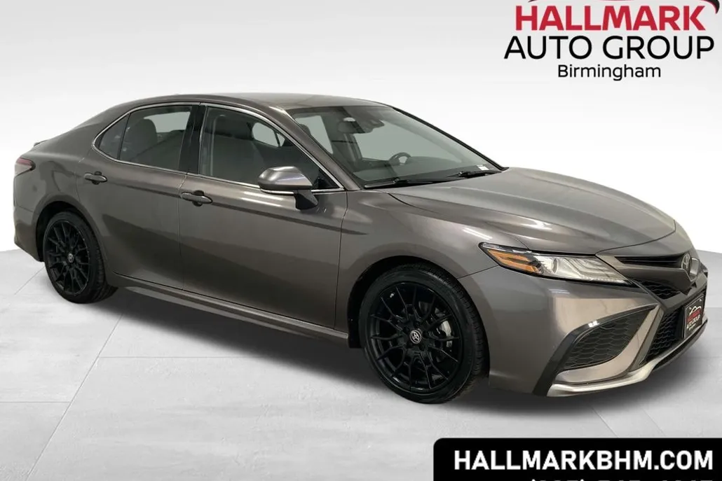 2023 Toyota Camry XSE photo 1