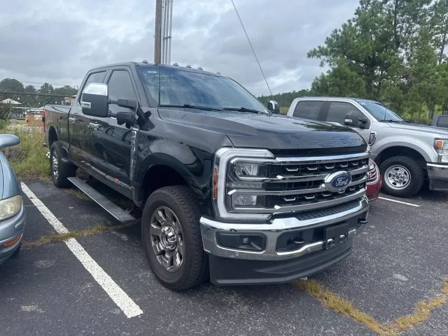 2025 Ford F-250 King Ranch photo 1