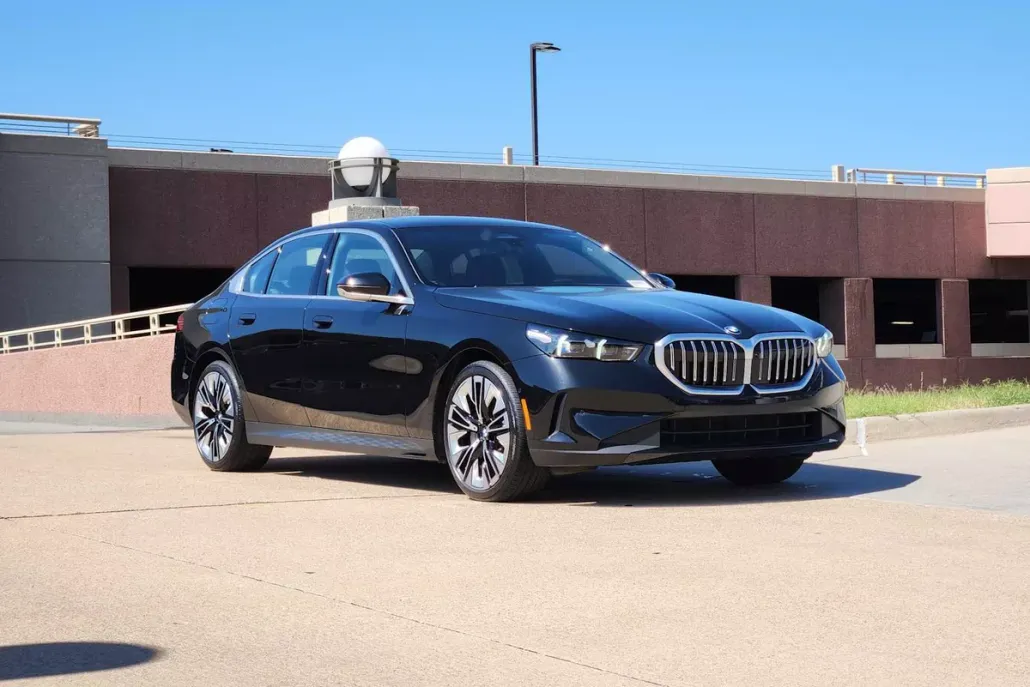 2025 Bmw 530i photo 1