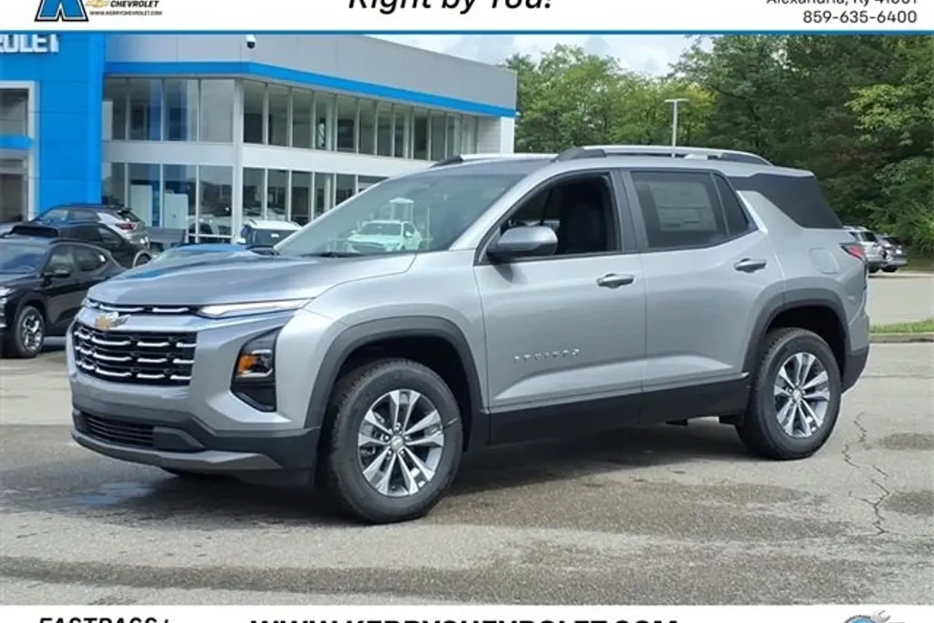 2026 Chevrolet Equinox LT photo 1