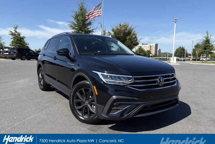 2024 Volkswagen Tiguan SE Wolfsburg Edition photo 1