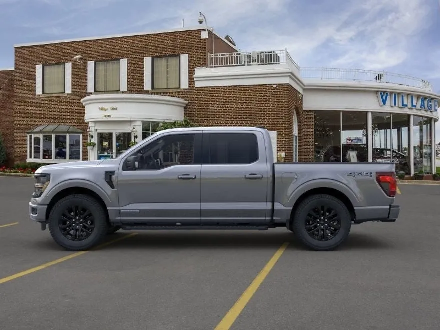 2025 Ford F-150 XLT photo 1
