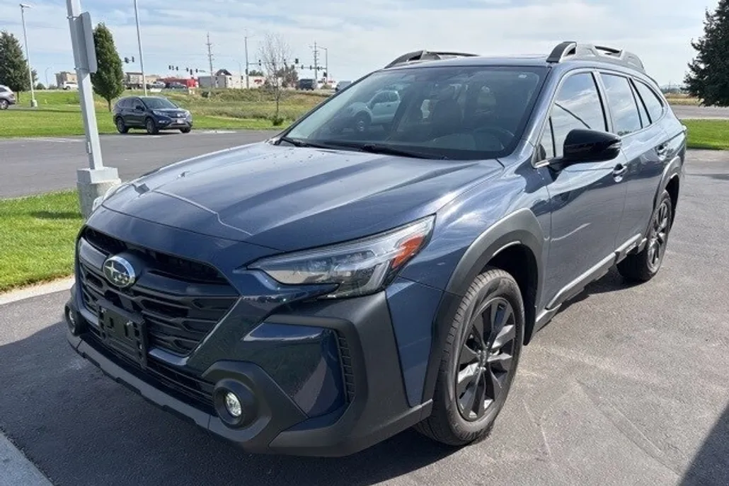 2025 Subaru Outback Onyx Edition XT photo 1