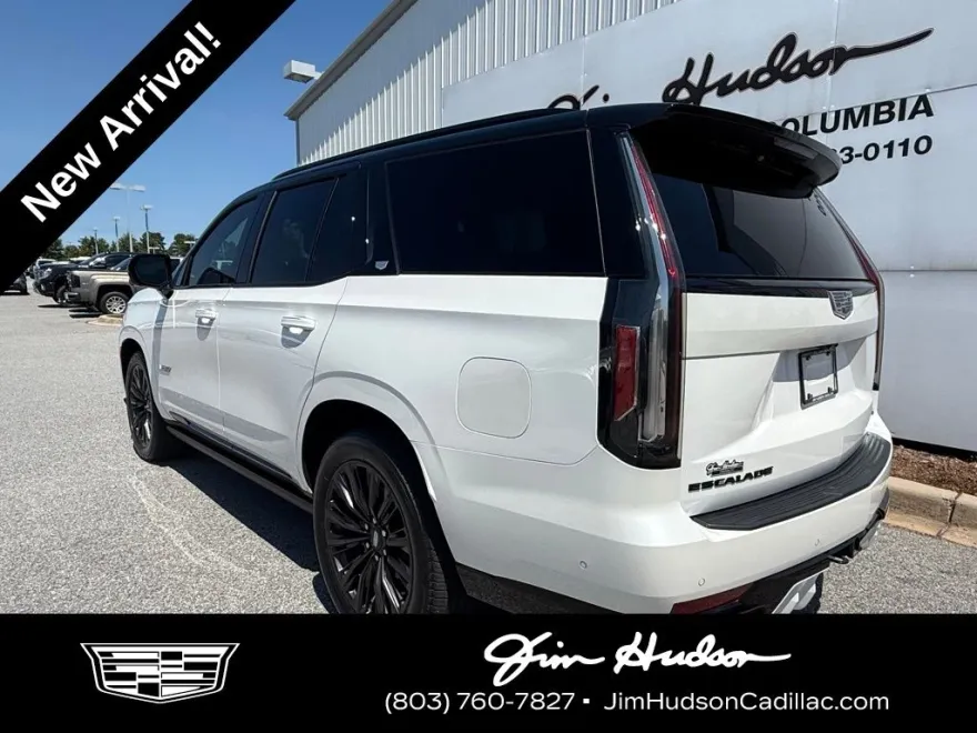 2023 Cadillac Escalade V-Series photo 1