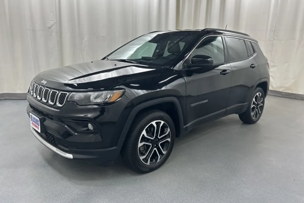 2024 Jeep Compass Limited photo 1