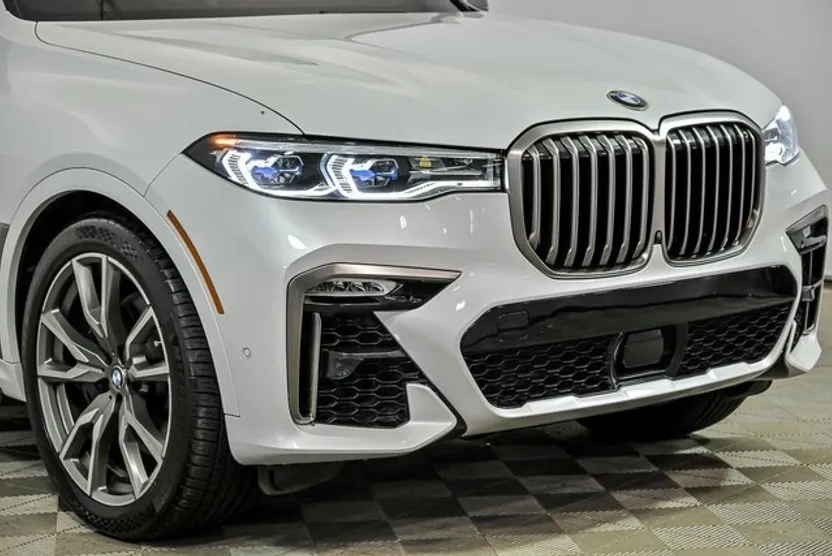 2021 Bmw X7 M50i photo 1