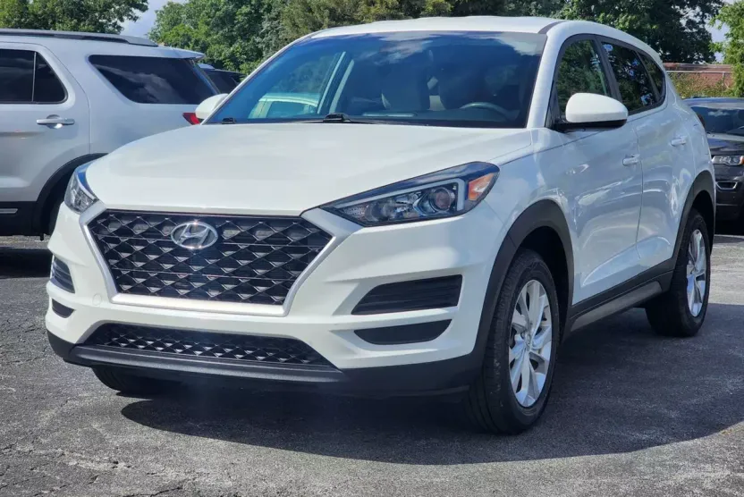 2021 Hyundai Tucson SE Sport photo 1