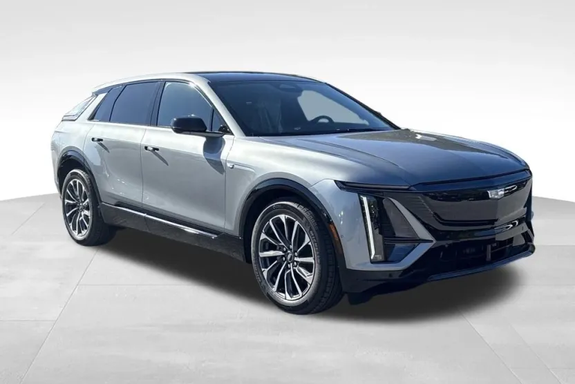 2026 Cadillac Lyriq Sport photo 1