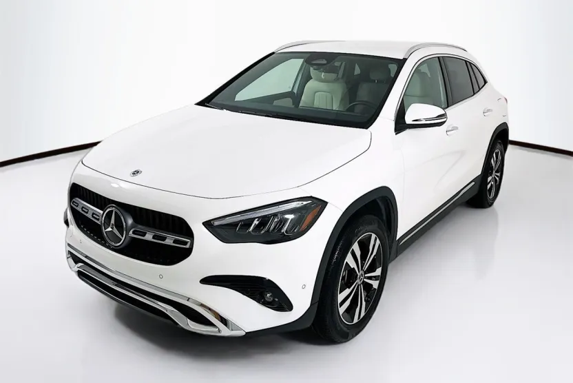 2025 Mercedes Benz GLA 250 photo 1