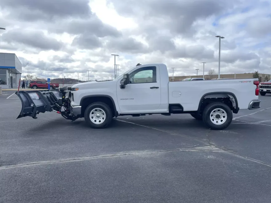 2025 Chevrolet Silverado 3500HD photo 1