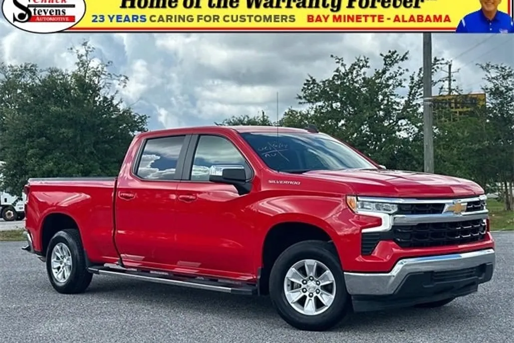 2024 Chevrolet Silverado 1500 LT photo 1