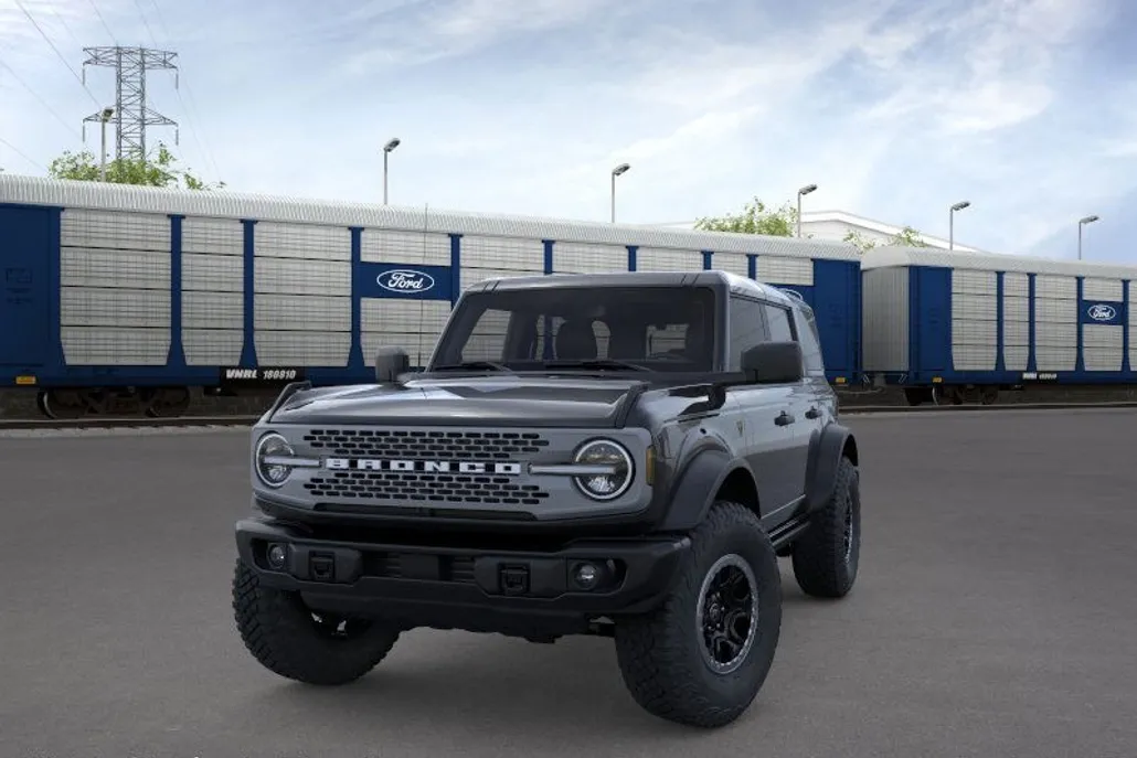 2025 Ford Bronco Badlands photo 1