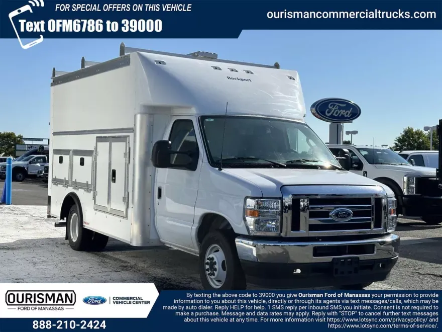 2025 Ford E-350 photo 1