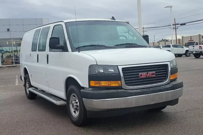 2023 Gmc Savana Cargo 2500 photo 1