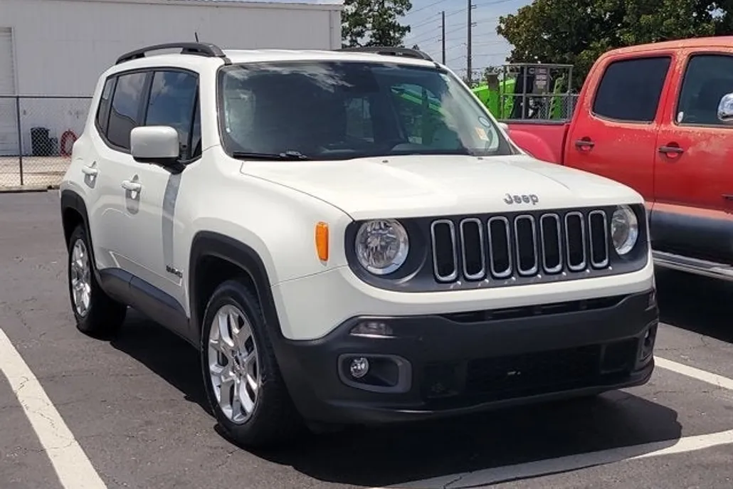 2015 Jeep Renegade Latitude photo 1
