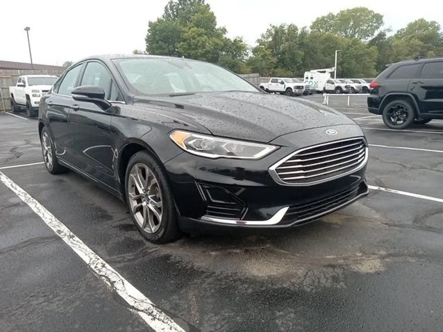 2020 Ford Fusion SEL photo 1