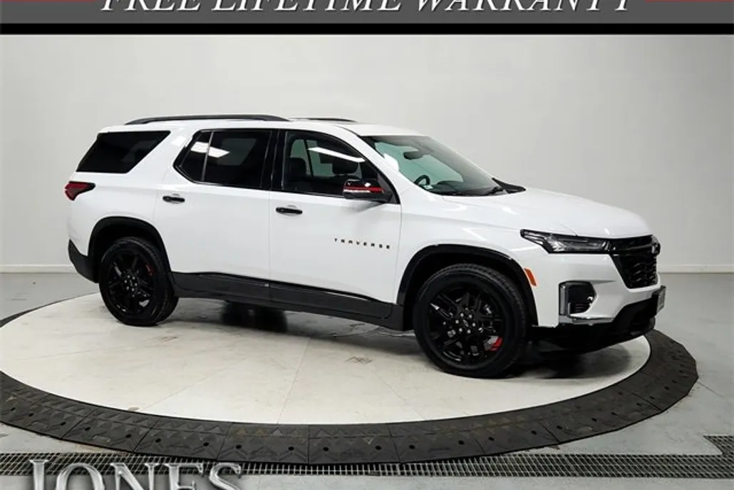 2023 Chevrolet Traverse Premier photo 1