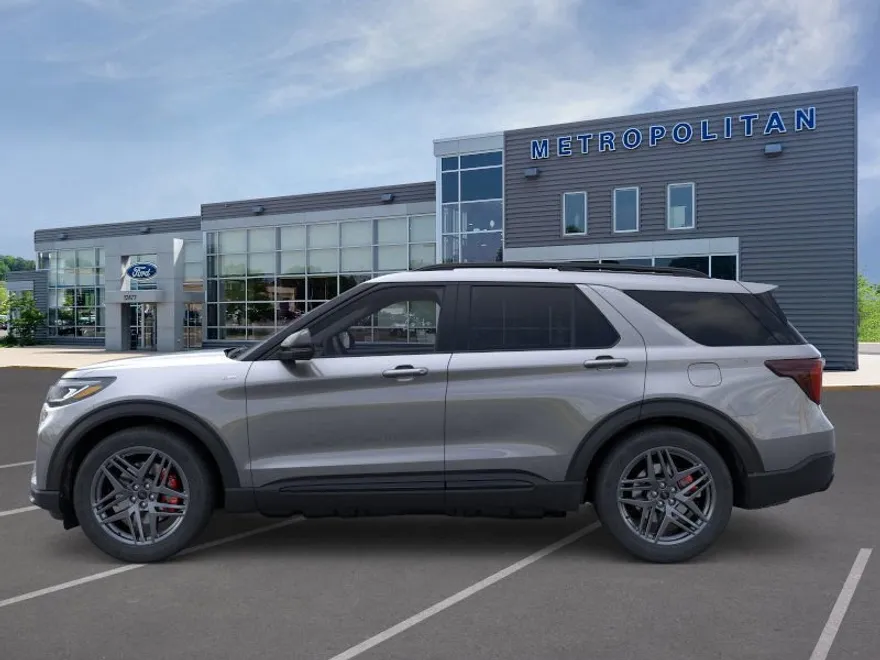 2025 Ford Explorer ST-Line photo 1