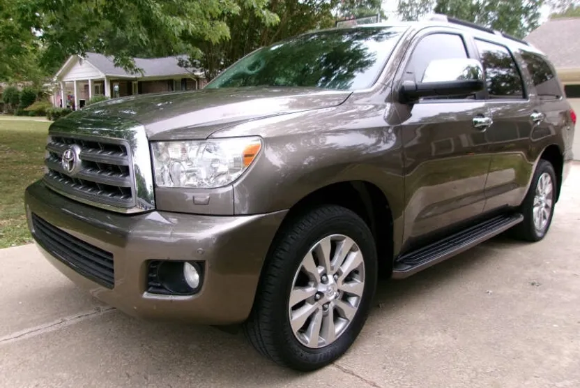 2014 Toyota Sequoia Limited photo 1