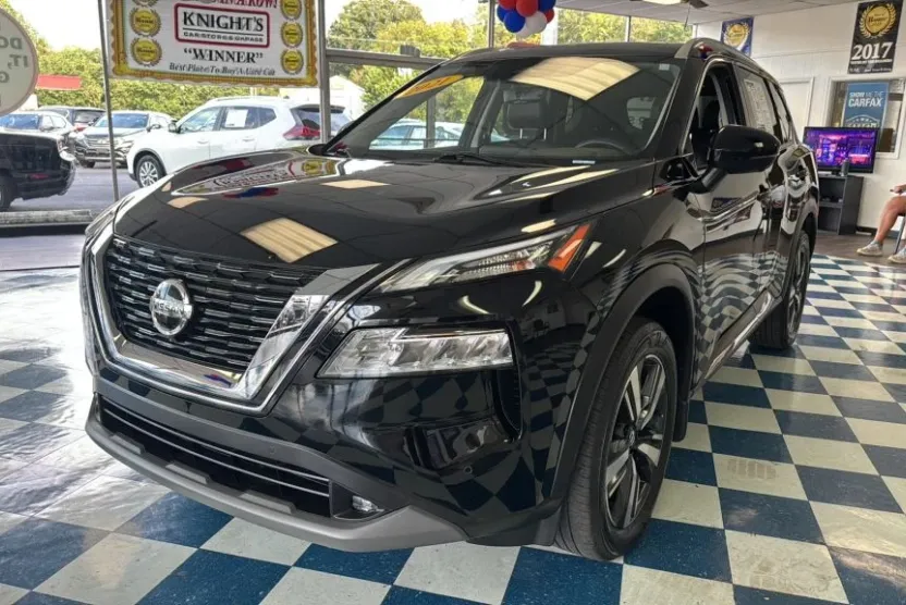 2021 Nissan Rogue SL photo 1