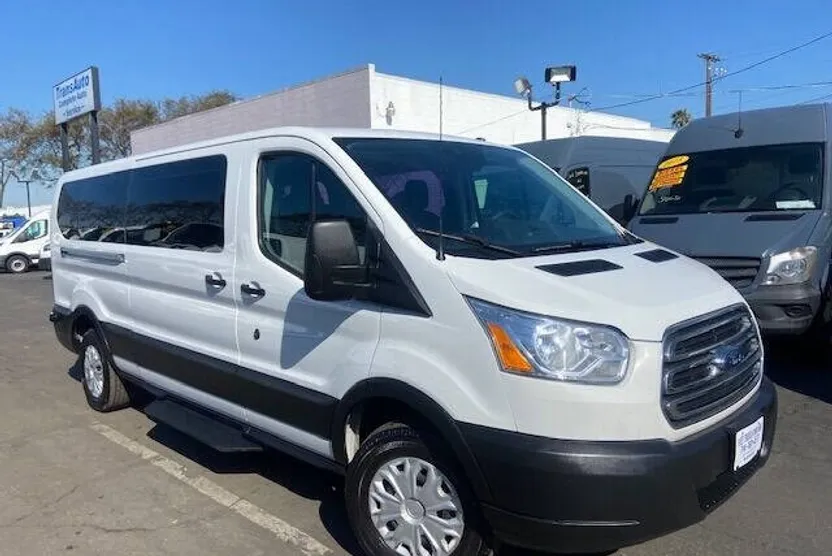 2019 Ford Transit XLT photo 1