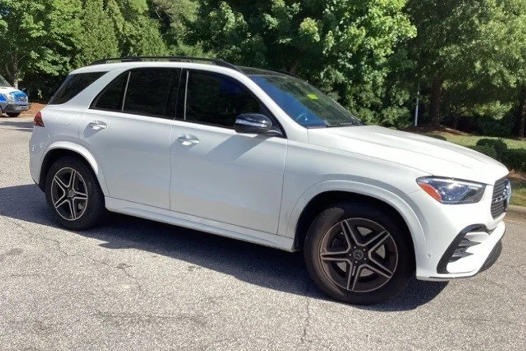 2024 Mercedes Benz GLE 450 4MATIC photo 1