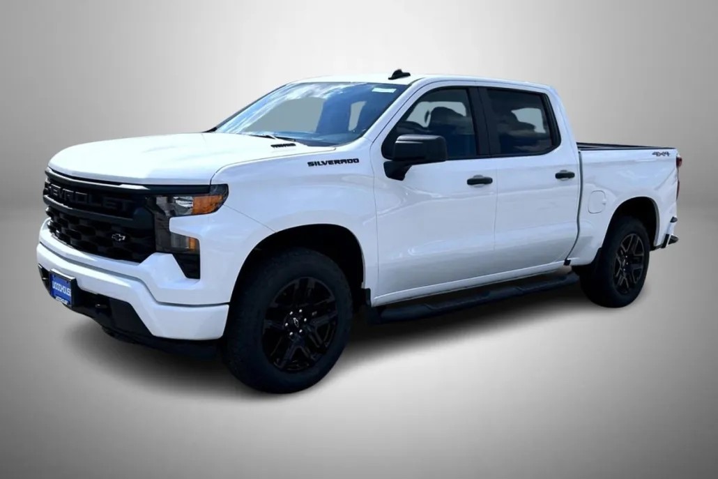 2026 Chevrolet Silverado 1500 Custom photo 1