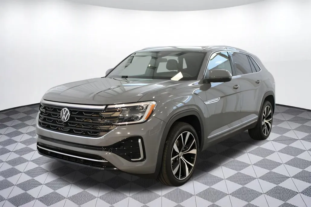 2025 Volkswagen Atlas Cross Sport SEL Premium R-Line photo 1