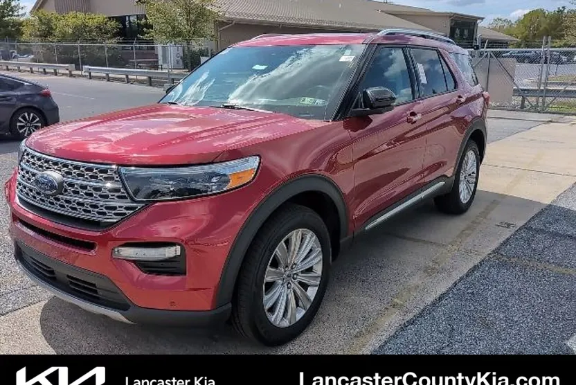 2022 Ford Explorer Limited photo 1