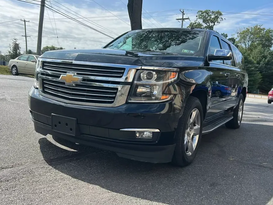 2015 Chevrolet Suburban LTZ photo 1