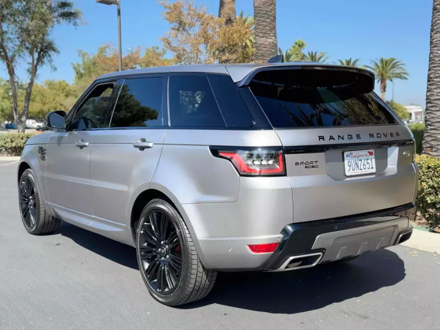 2022 Land Rover Range Rover Sport HSE Dynamic photo 1