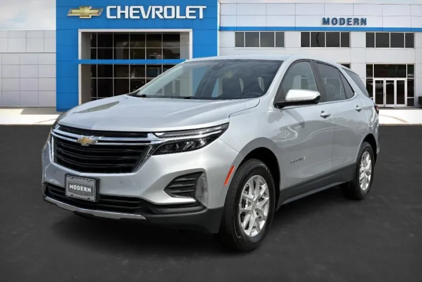 2022 Chevrolet Equinox LT photo 1