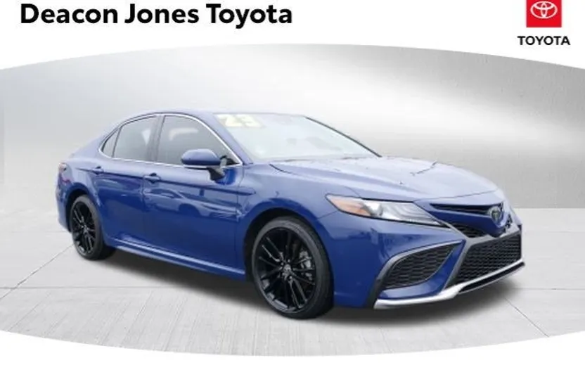 2023 Toyota Camry XSE photo 1