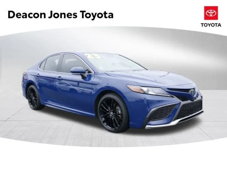 2023 Toyota Camry XSE photo 1