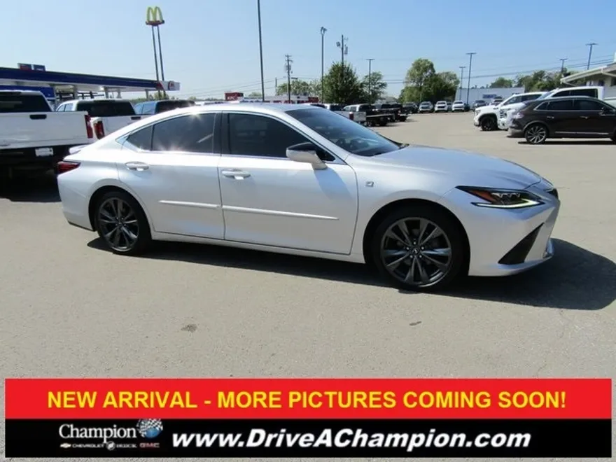 2019 Lexus ES 350 photo 1