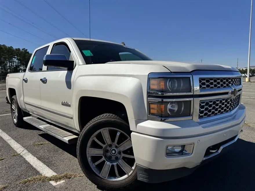 2014 Chevrolet Silverado 1500 High Country photo 1