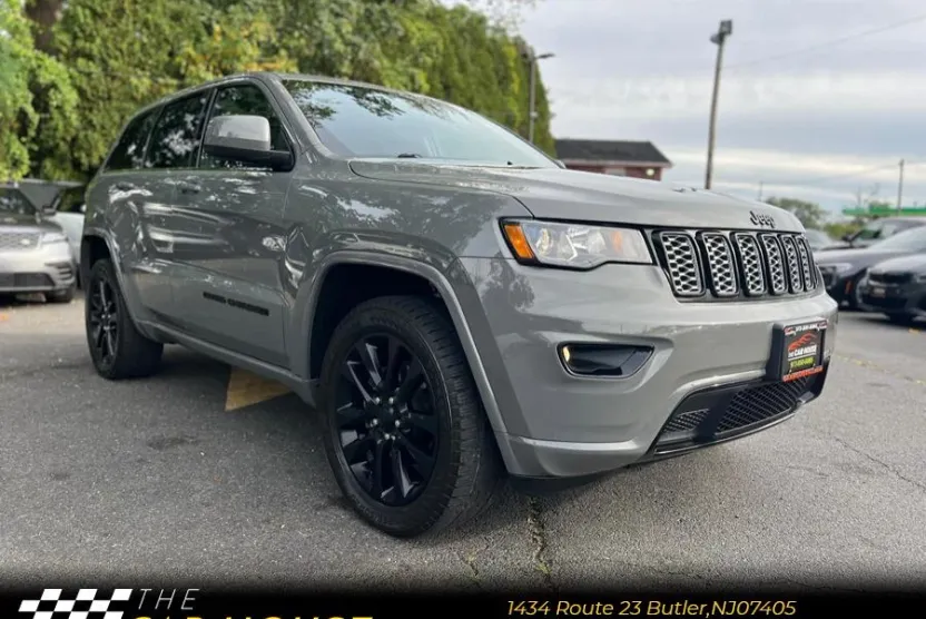 2020 Jeep Grand Cherokee Altitude photo 1