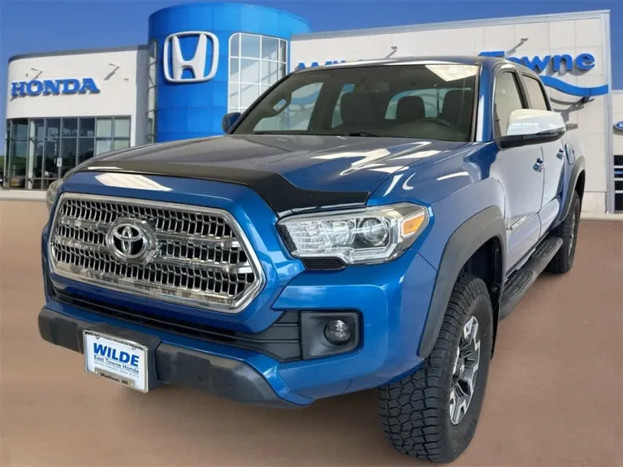 2017 Toyota Tacoma SR5 Sport TRD Pro photo 1