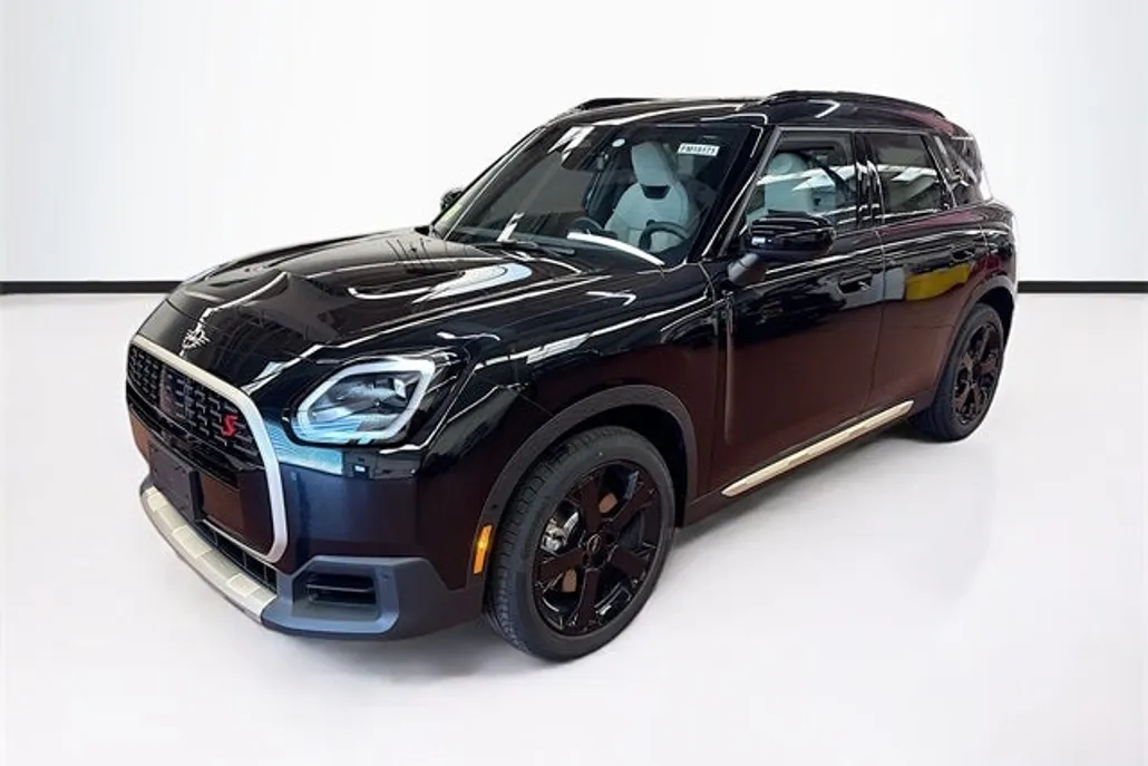 2026 Mini Countryman ALL4 S photo 1