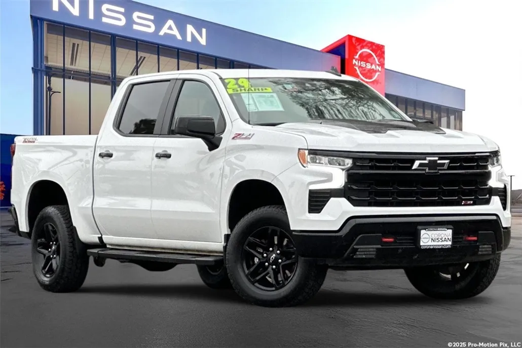 2024 Chevrolet Silverado 1500 LT Trail Boss photo 1