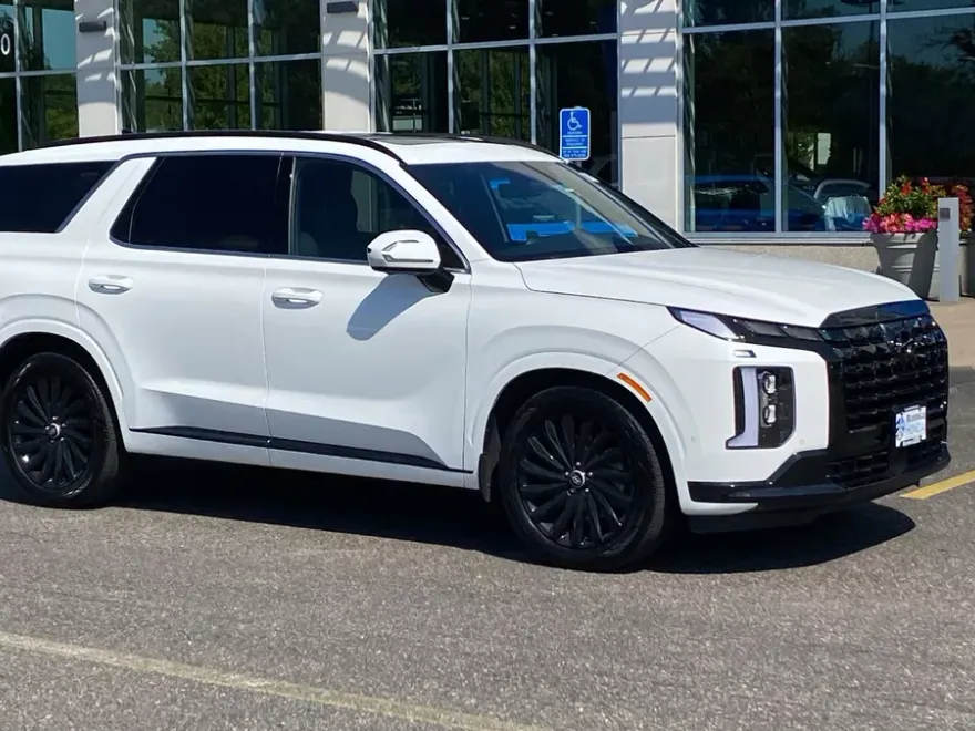 2024 Hyundai Palisade Calligraphy photo 1