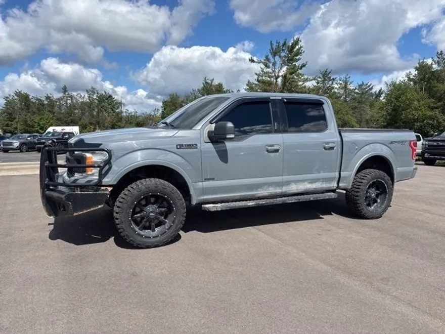 2019 Ford F-150 XLT photo 1