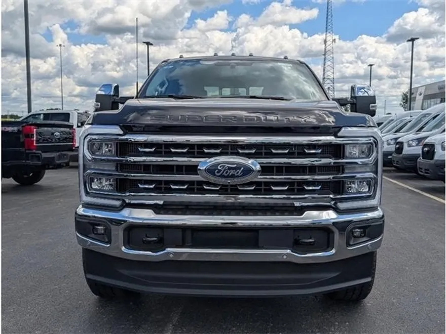 2026 Ford F-350 Lariat photo 1