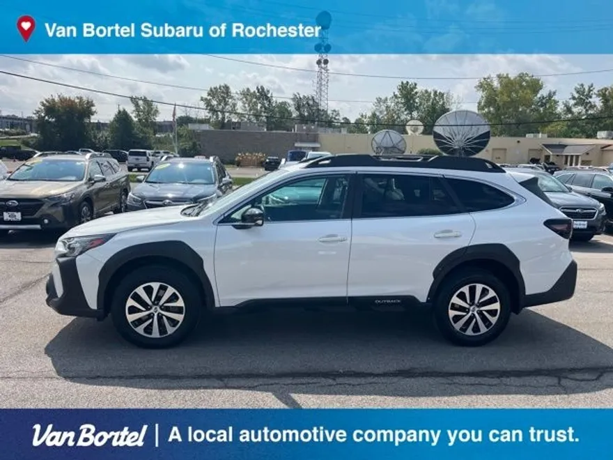 2024 Subaru Outback Premium photo 1