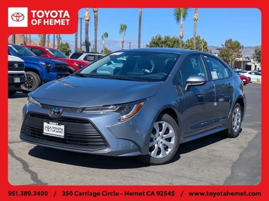 2026 Toyota Corolla LE photo 1