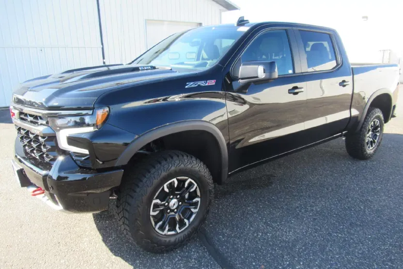 2026 Chevrolet Silverado 1500 ZR2 photo 1