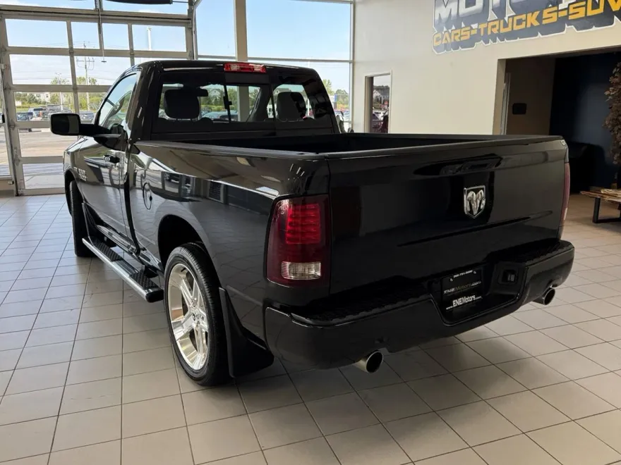 2016 Ram 1500 Sport photo 1