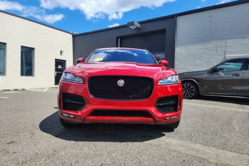2018 Jaguar F-PACE R-Sport photo 1