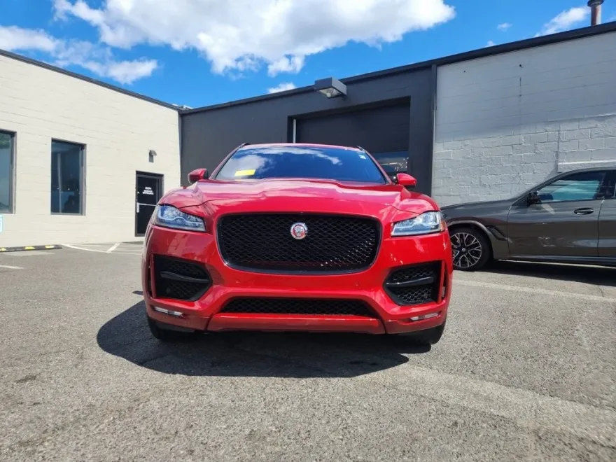 2018 Jaguar F-PACE R-Sport photo 1